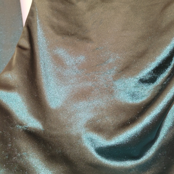 Green asymmetrical dress - Picture 4 of 5